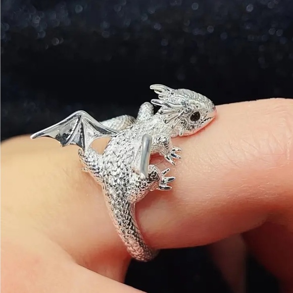 Jewelry - 🛑 Last One 🛑 Silver Dragon Adjustable Ring
